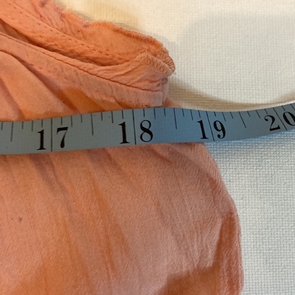 Loft Crinkled Style Peach Tank top Size XS Petite - Picture 9 of 10
